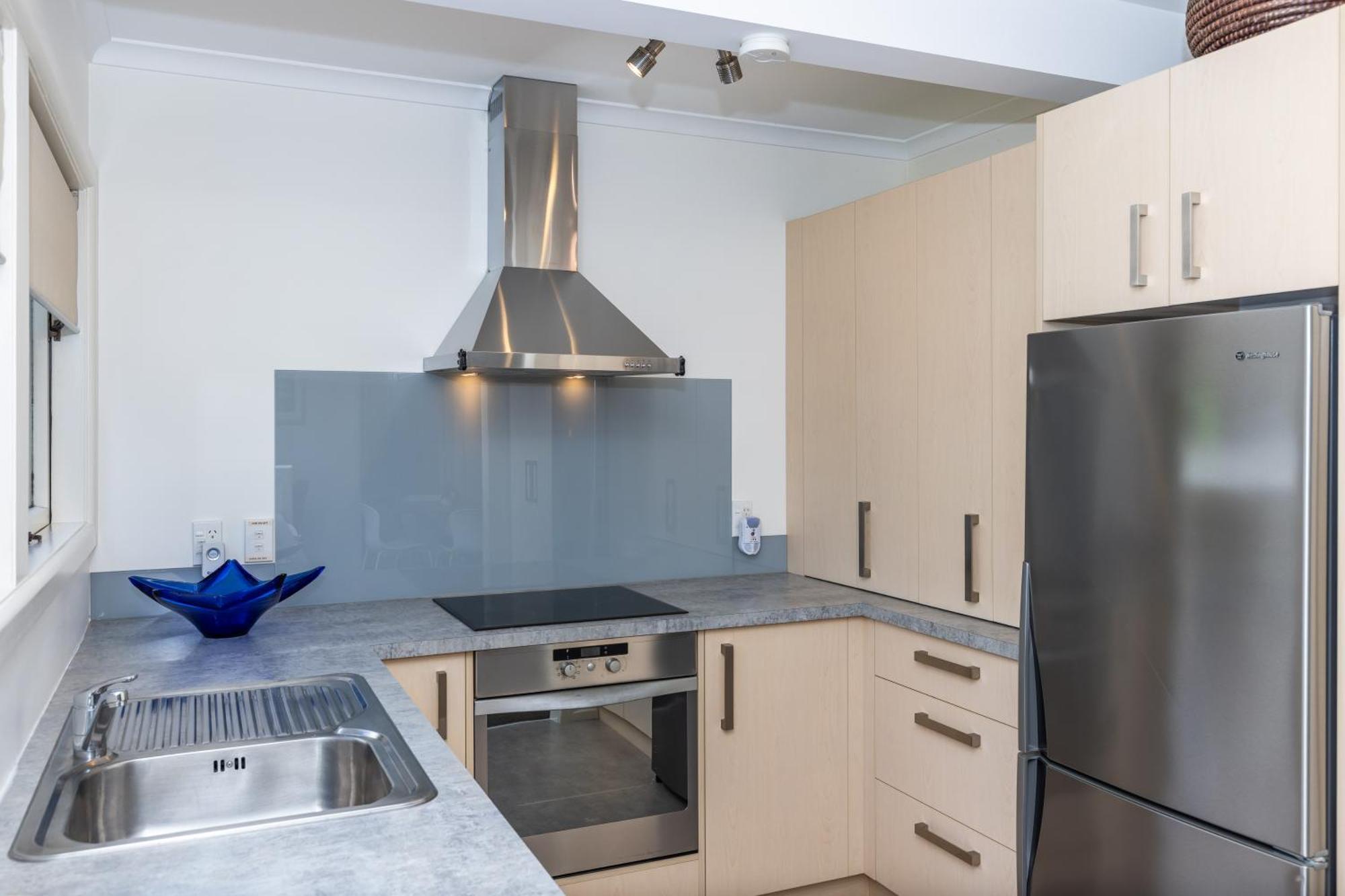 2 Bedroom Home Away From Home Near Cbd & Private Parking هاملتون المظهر الخارجي الصورة